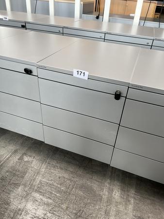 Neudörfler Rollcontainer, mit Schlüssel, silber, ca. 43x60x55cm, 4 Laden Neudörfler Rollcontainer, mit Schlüssel, silber, ca. 43x60x55cm, 4 Laden