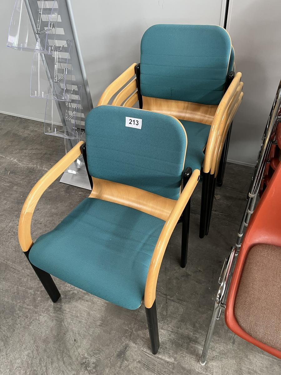 4 Stk. Braun Stapelstühle
