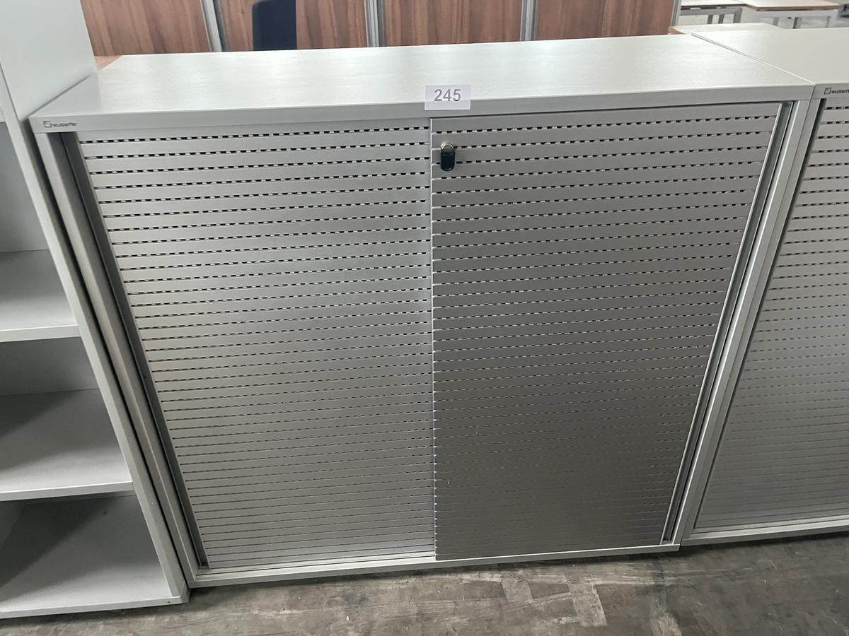 Neudörfler Aktenschrank mit Schiebetüre?d=2025-06-19 00:40:38