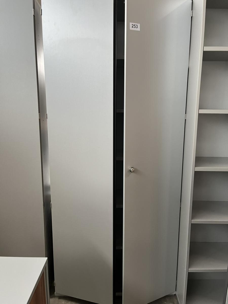 Neudörfler Aktenschrank