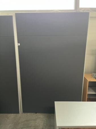 2teilige Raumtrennwand, je 140x220cm 2teilige Raumtrennwand, je 140x220cm