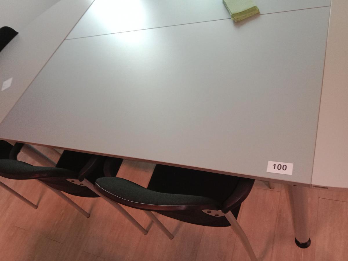 Besprechungstisch 160x80 cm hellgrau?d=2025-06-28 01:59:45