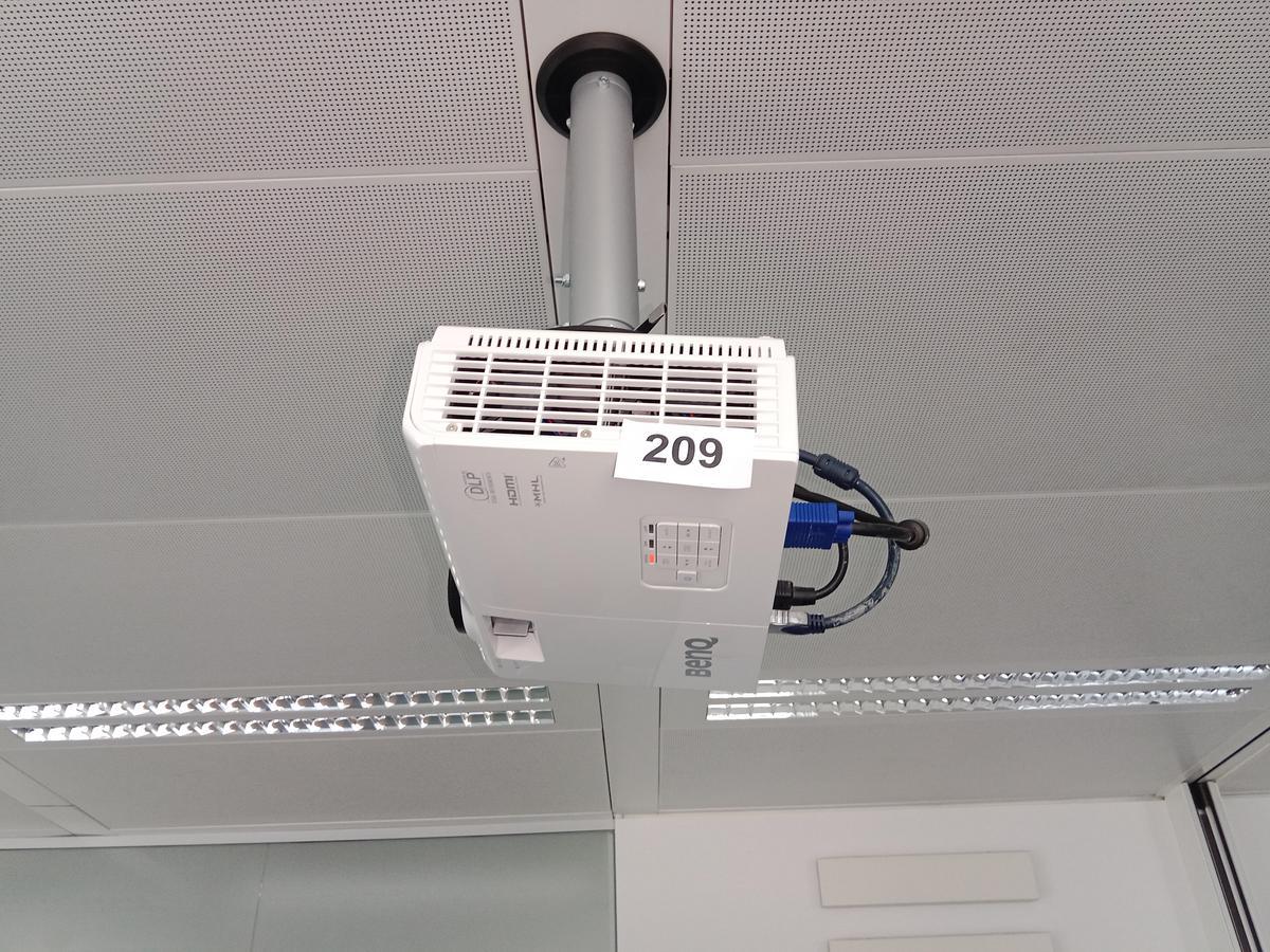 Benq Beamer Bj.2020 SH 753