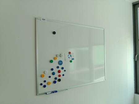 Whiteboard ca. 120/90 cm Whiteboard ca. 120/90 cm