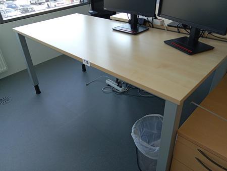Schreibtisch Ahorn/silber 180x80 cm Schreibtisch Ahorn/silber 180x80 cm