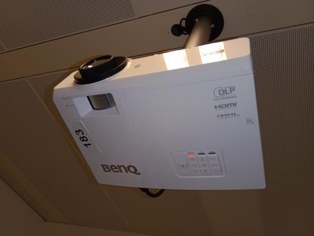 Benq Beamer Bj.2020 SH 753 Benq Beamer Bj.2020 SH 753