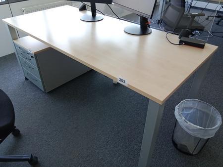 Schreibtisch Ahorn/silber 180x80 cm Schreibtisch Ahorn/silber 180x80 cm