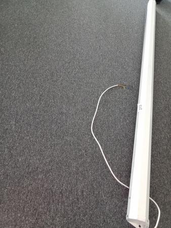 Beamer Leinwand elektrisch ca. 230 cm Beamer Leinwand elektrisch ca. 230 cm