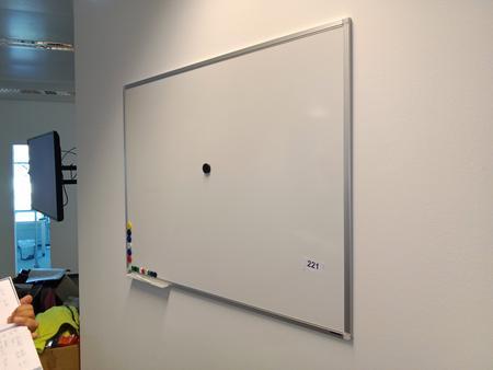 Magnetwand ca. 120x90 cm Magnetwand ca. 120x90 cm