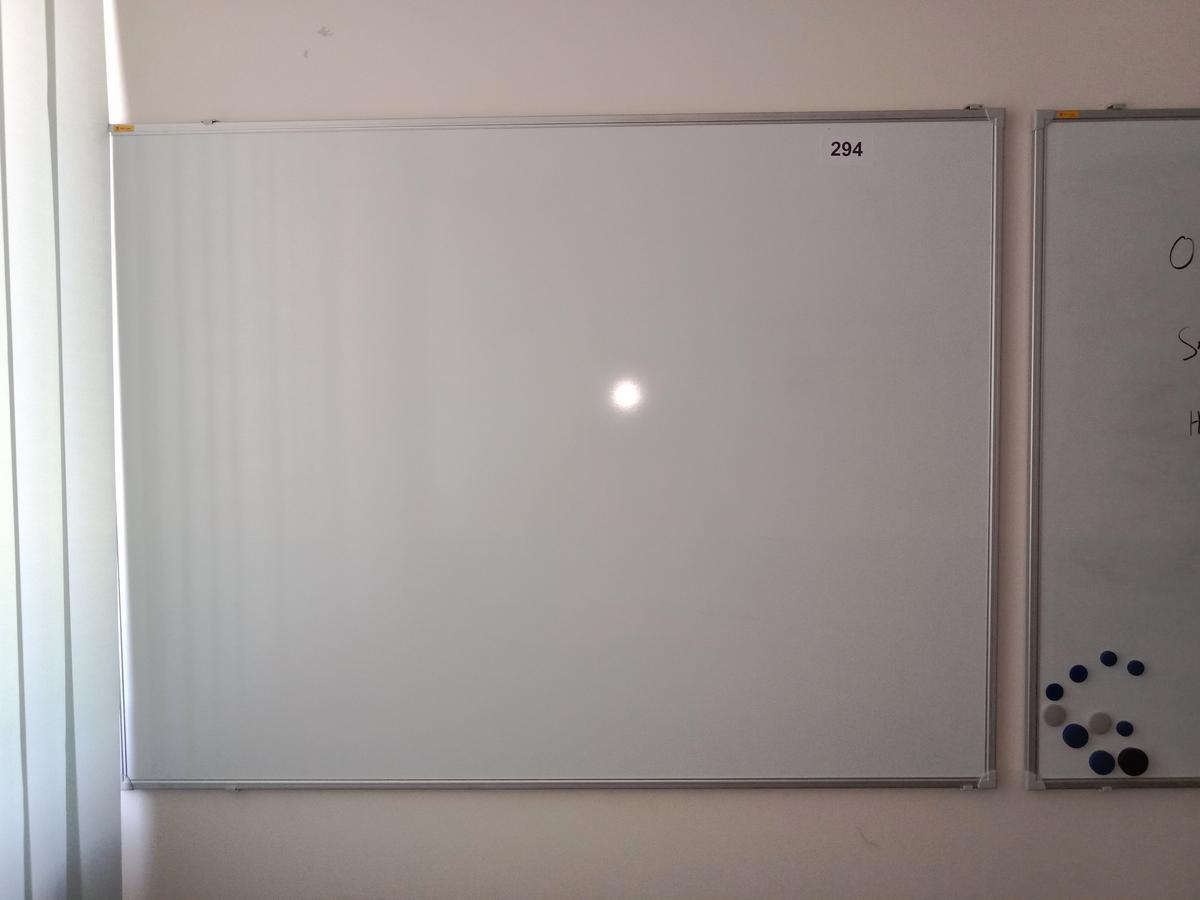 Whiteboard ca. 120/90 cm
