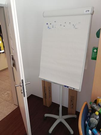 Flipchart ca.190/70 cm Flipchart ca.190/70 cm