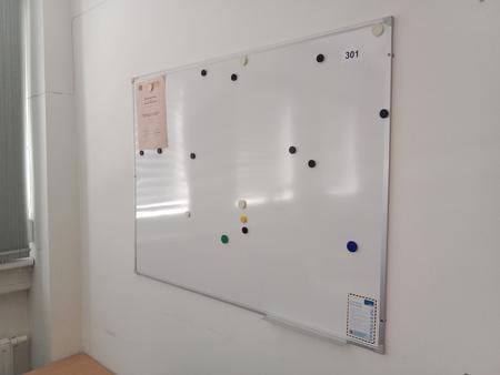 Whiteboard ca. 120/90 cm Whiteboard ca. 120/90 cm