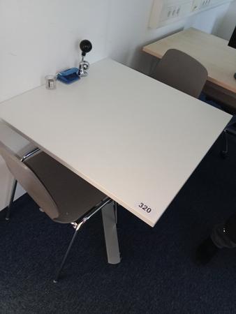 Besprechungstischgruppe 80/80 cm mit 2 Stühlen Besprechungstischgruppe 80/80 cm mit 2 Stühlen