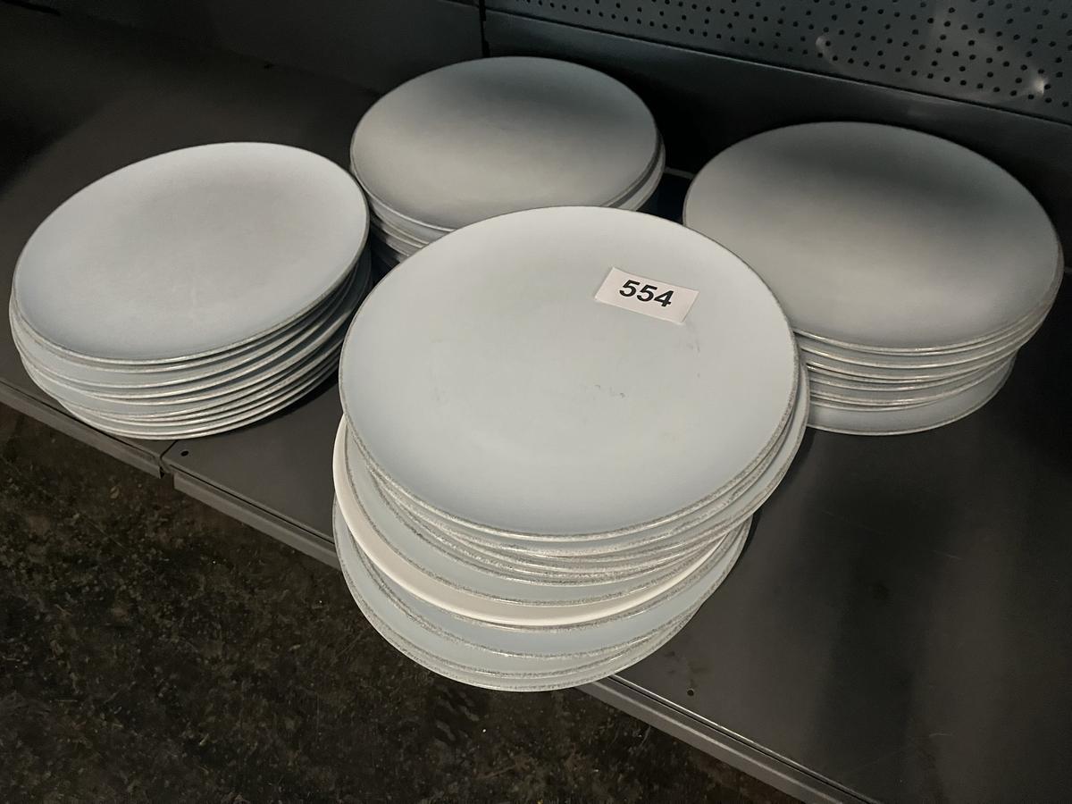 44 Stk. Teller, flach, DM 32cm