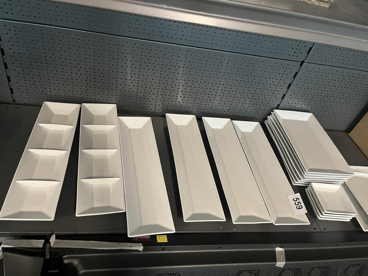 Posten Teller und Platten, weiß
