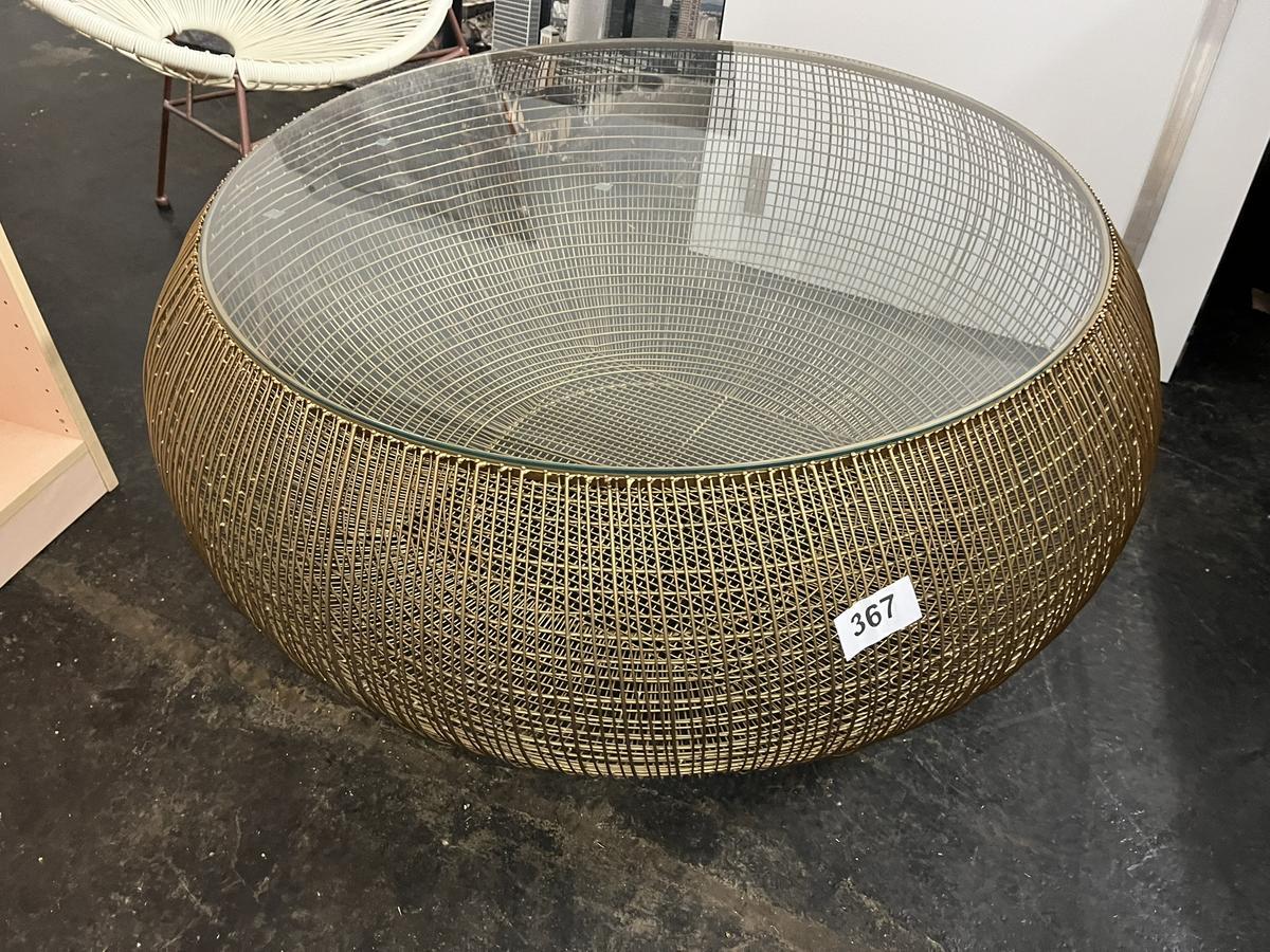 Glastisch DM 90cm & KARE Designerstuhl
