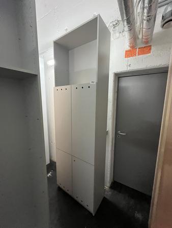 Aktenschrank offen, ca. 80x35x260cm Aktenschrank offen, ca. 80x35x260cm