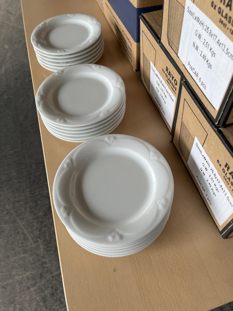 200 Stk. Brotteller, DM 16cm