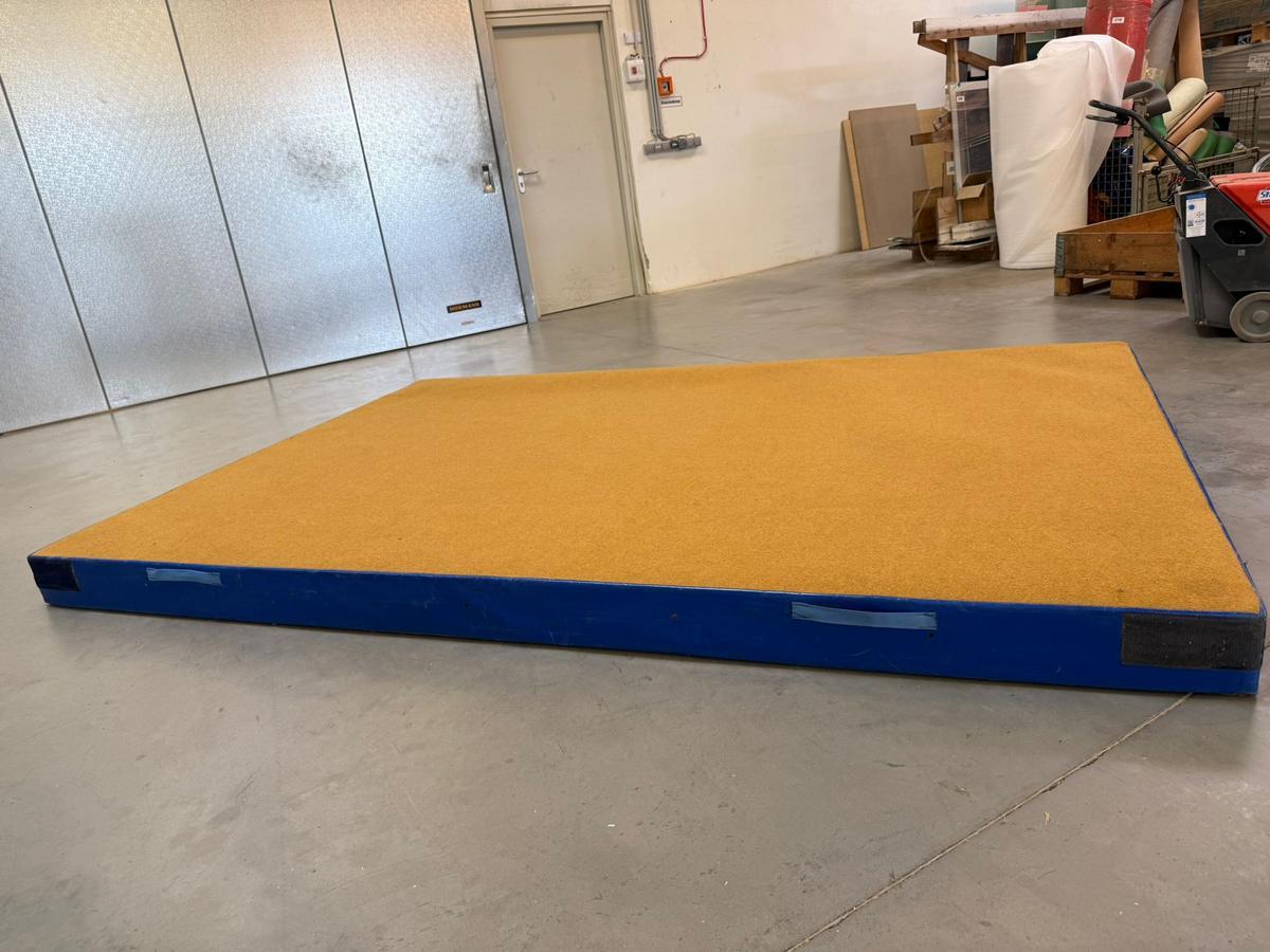 Niedersprungmatte 300x200x15cm