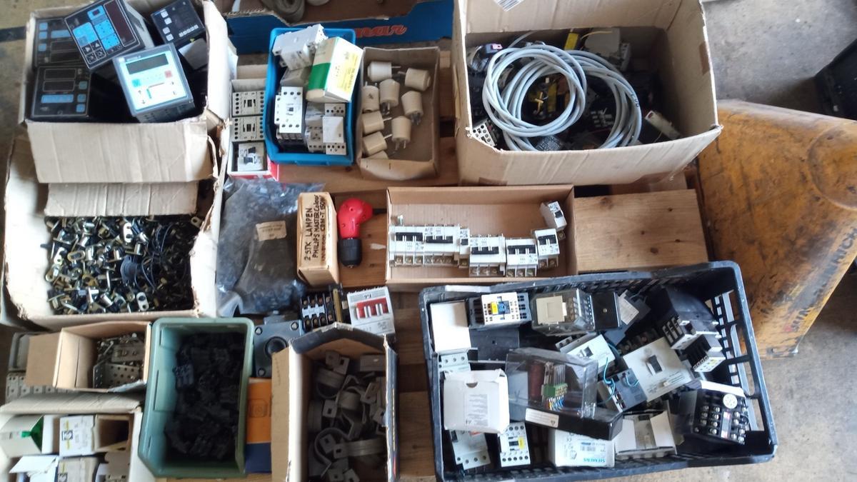 Regler, elektrische Komponenten