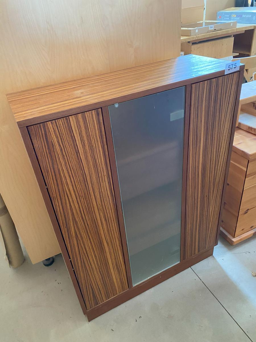 Schrank 84 x 32 x 110 cm