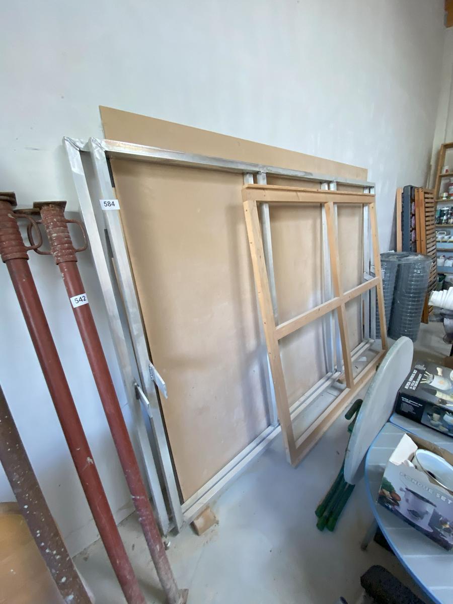 2 Stk. Alurahmen ca. 300 x 190 cm