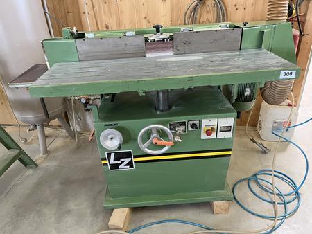 LZ-Langzauner Kantenschleifmaschine mit Ostzillation - Tisch höhenverstellbar - Typ LZK4- 3,2 KW - ca. 200 x 100 cm LZ-Langzauner Kantenschleifmaschine mit Ostzillation - Tisch höhenverstellbar - Typ LZK4- 3,2 KW - ca. 200 x 100 cm