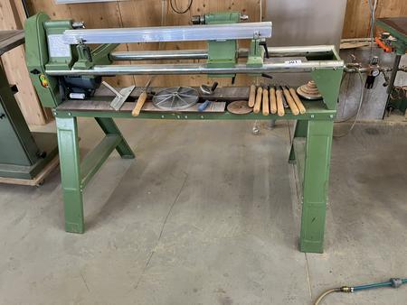 Elektra Beckum Holzdrehmaschine Typ HDM1000 mit dem kompletten Handwerkzeug Elektra Beckum Holzdrehmaschine Typ HDM1000 mit dem kompletten Handwerkzeug
