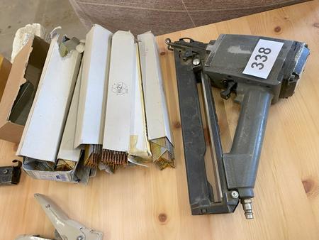 SENCO Luftdrucknagler plus Zubehör SENCO Luftdrucknagler plus Zubehör