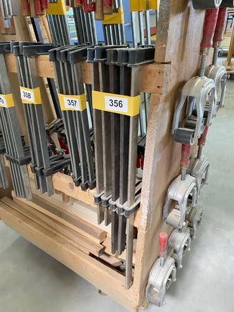 2 Stk. Schraubzwingen 50 cm , 2 Stk. Schraubzwingen 65 cm , 1 Stk. 80 cm 2 Stk. Schraubzwingen 50 cm , 2 Stk. Schraubzwingen 65 cm , 1 Stk. 80 cm