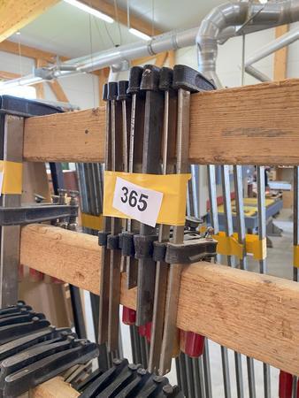 2 Stk. Schraubzwingen 15 cm , 1 Stk. 20 cm , 4 Stk. 25 cm 2 Stk. Schraubzwingen 15 cm , 1 Stk. 20 cm , 4 Stk. 25 cm