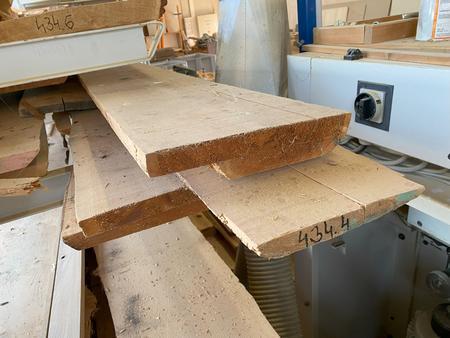 Regalinhalt: 7 Stk. Zirbenholz 400 cm - 30er Regalinhalt: 7 Stk. Zirbenholz 400 cm - 30er