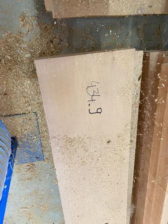 Regalinhalt: 7 Stk. Buchenhölzer besäumt 300 cm - 50er Regalinhalt: 7 Stk. Buchenhölzer besäumt 300 cm - 50er