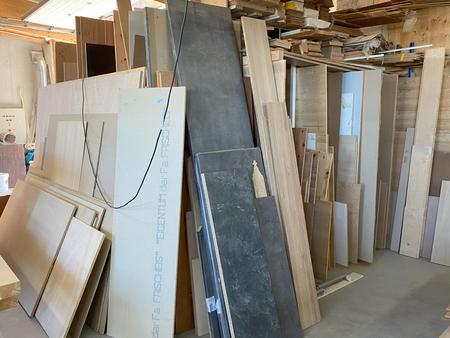 komplette Bestand: Zirben-,Spanplatten, Massivholzplatten, Arbeitsplatten, Zuschnitte- Kürzungen-Restmaterial komplette Bestand: Zirben-,Spanplatten, Massivholzplatten, Arbeitsplatten, Zuschnitte- Kürzungen-Restmaterial