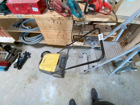 Kärcher Handkehrmaschine S530 Kärcher Handkehrmaschine S530