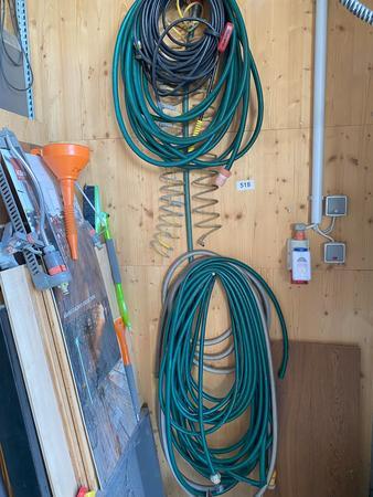Posten Wasserschläuche und Gartenzubehör Posten Wasserschläuche und Gartenzubehör