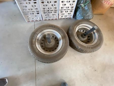 2 Stk. Anhängerreifen 2 Stk. Anhängerreifen