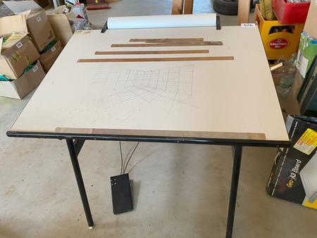 Zeichentisch 100 x 75 cm elektrisch Zeichentisch 100 x 75 cm elektrisch