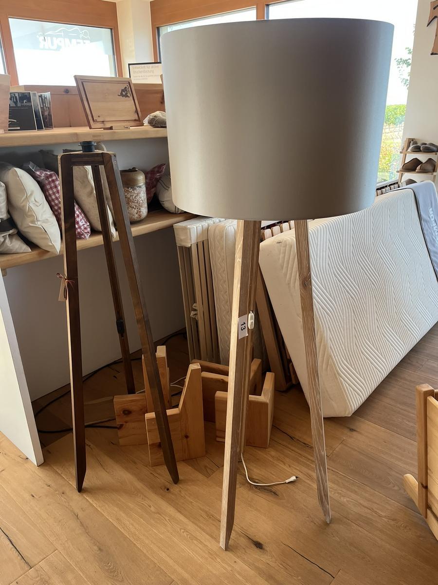 Deignerstehleuchte Schirmdurchmesser 56 x 156 cm