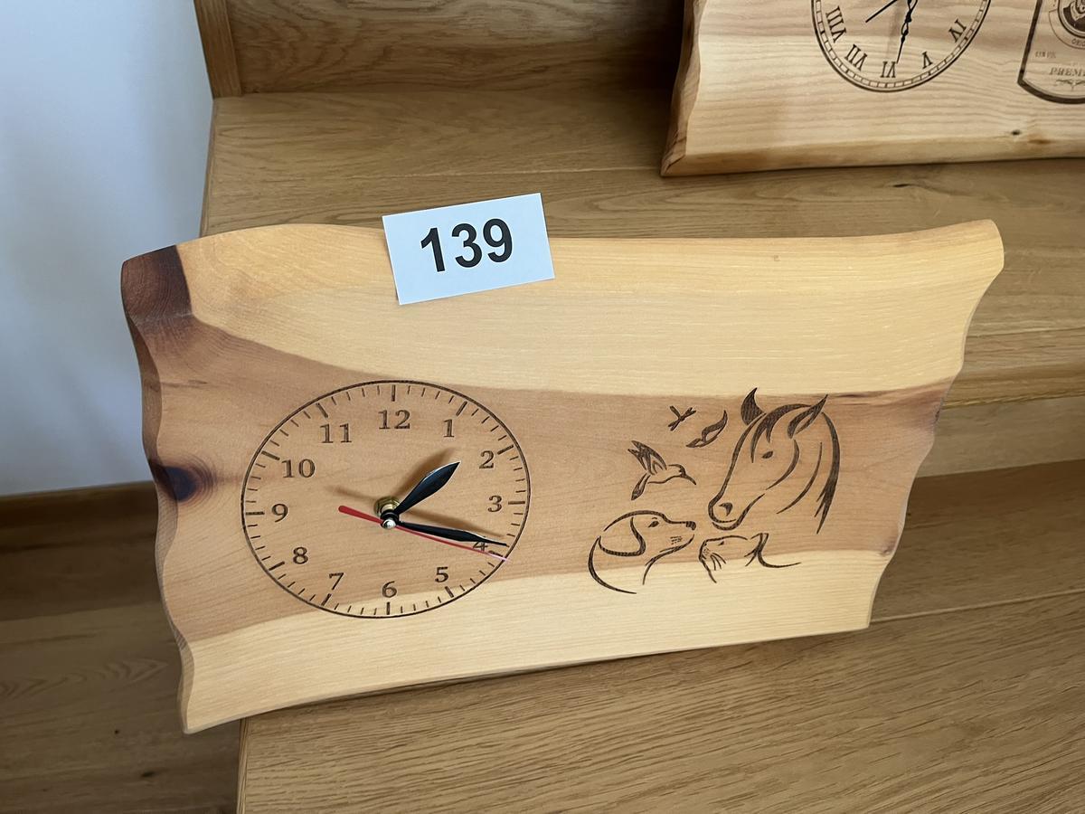 Wanduhr 40 x 25 cm in Holz