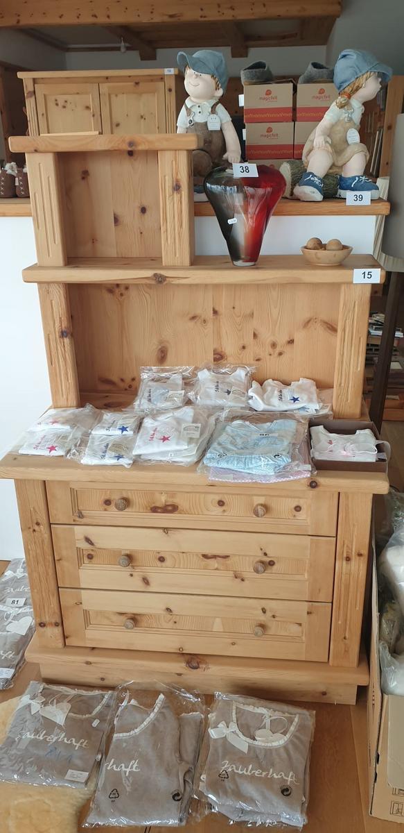 Anrichte in Zirbenholz mit 3 Laden und Aufsatz 100 x 60 x 152 cm