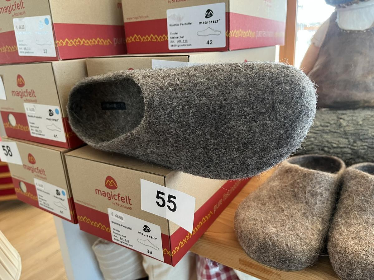 Wollfilz- Pantoffeln Größe 38