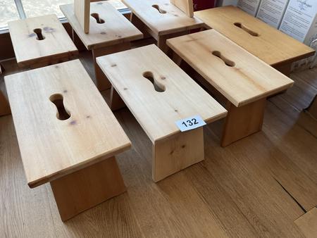 3 Stk. Holzschemel 40 x 20 x22 cm 3 Stk. Holzschemel 40 x 20 x22 cm