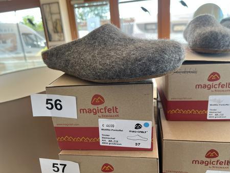 Wollfilz- Pantoffeln Größe 3 Wollfilz- Pantoffeln Größe 3