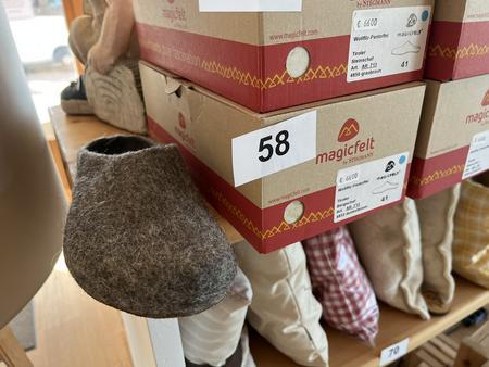 Wollfilz- Pantoffeln Größe 41 Wollfilz- Pantoffeln Größe 41
