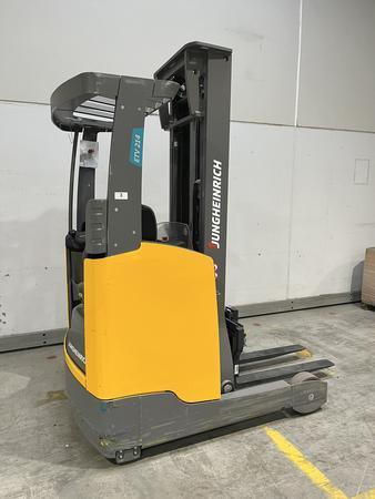 JUNGHEINRICH ETV 214 Schubmaststapler,Bj.2023,Seitenschieber,Elektro mit Ladegerät JUNGHEINRICH ETV 214 Schubmaststapler,Bj.2023,Seitenschieber,Elektro mit Ladegerät