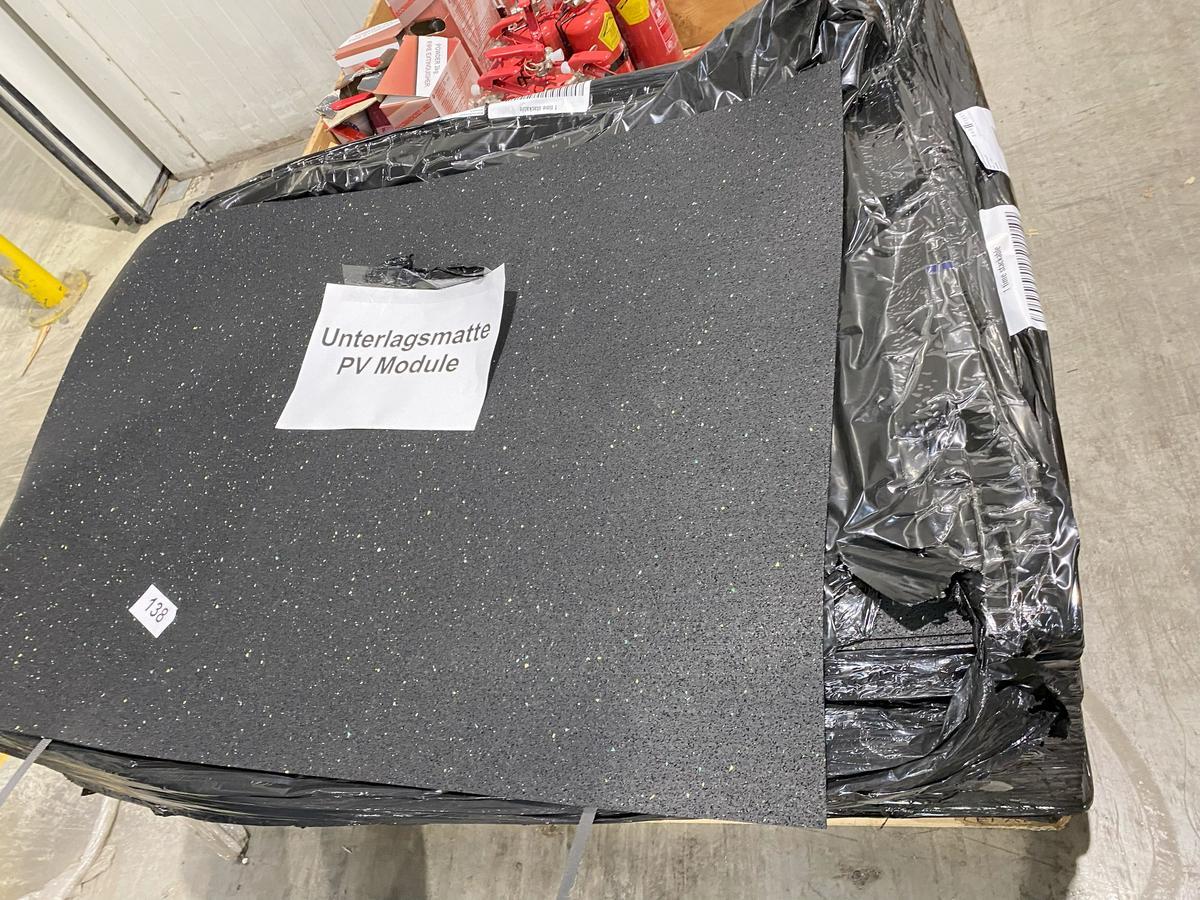 Unterlagsplatten in Kunststoff ca.250 Stück für PV Module 78/120 cm