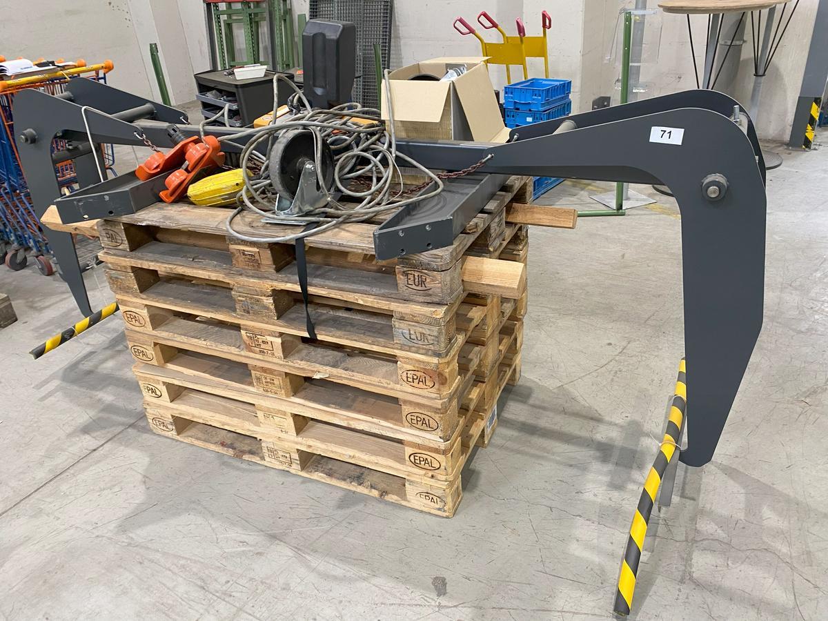 Portalkran in mobiler Ausführung 250 kg Hubkraft mit Rollen?d=2025-08-10 00:05:55