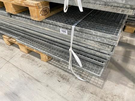 13 Stk.Gitterroste verzinkt ehem. Zwischenboden ca.210/100/3 cm 13 Stk.Gitterroste verzinkt ehem. Zwischenboden ca.210/100/3 cm