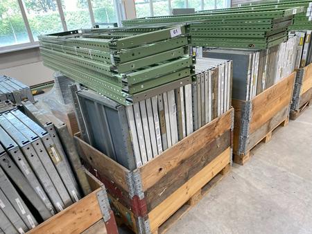 5 Laufmeter Regalanlage: Steher ca.220/50 cm- Fachböden 100 cm 5 Laufmeter Regalanlage: Steher ca.220/50 cm- Fachböden 100 cm